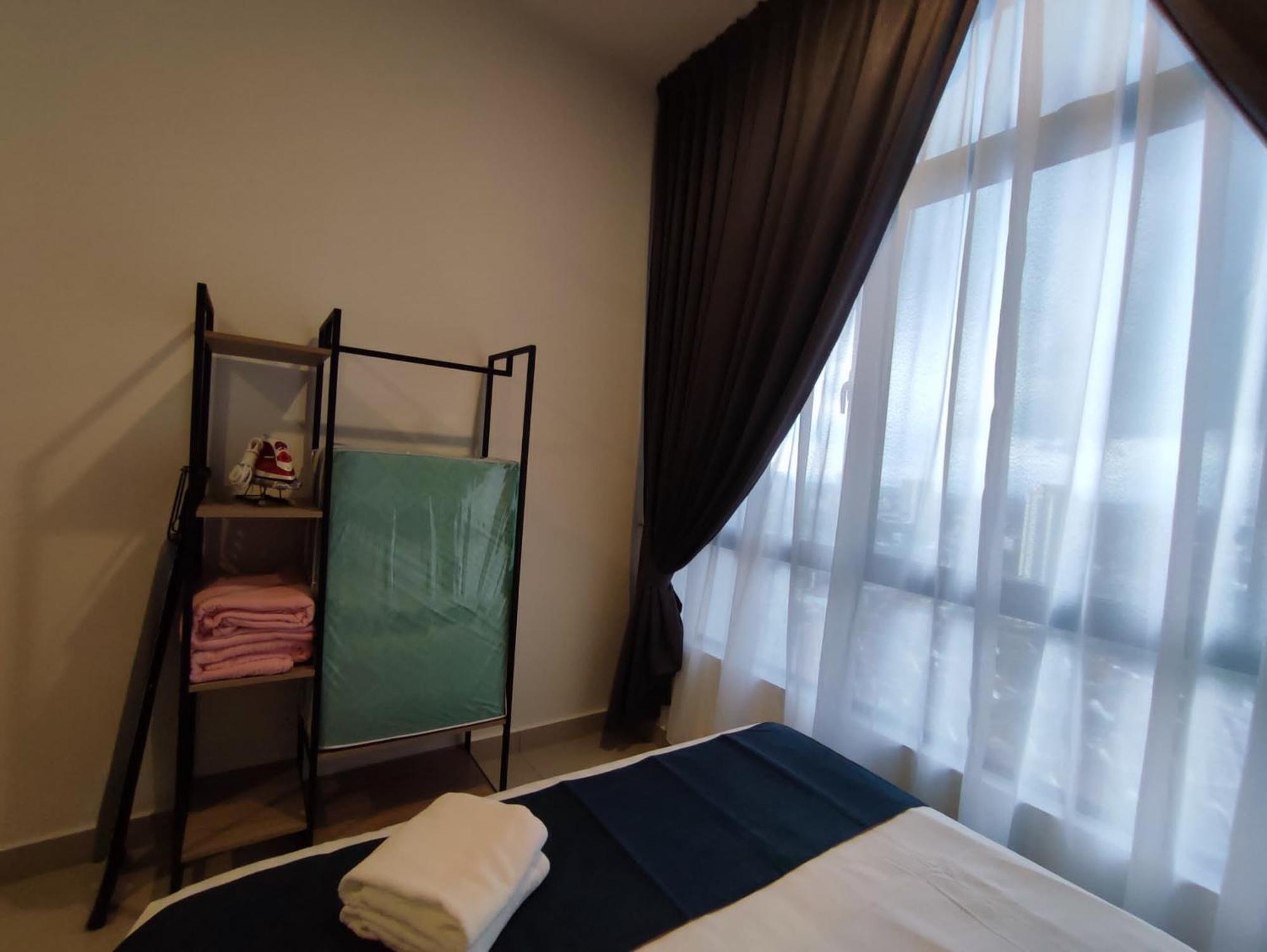 Twin Tower Johor Bahru By Glex Apartment Bagian luar foto